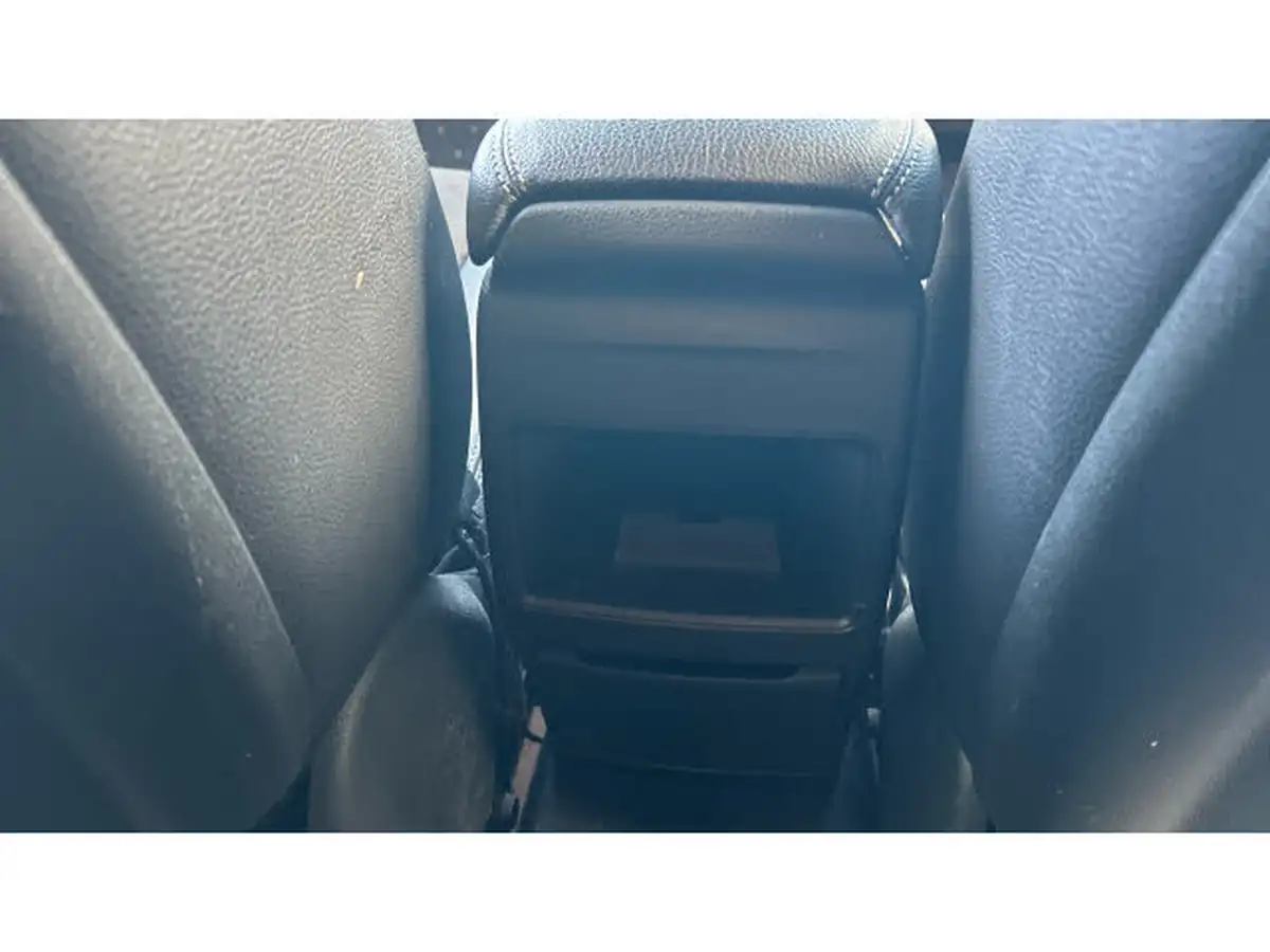 2018-mercedes-benz-gla-class-16-gla-180-urban-edition-7g-dct-big-26