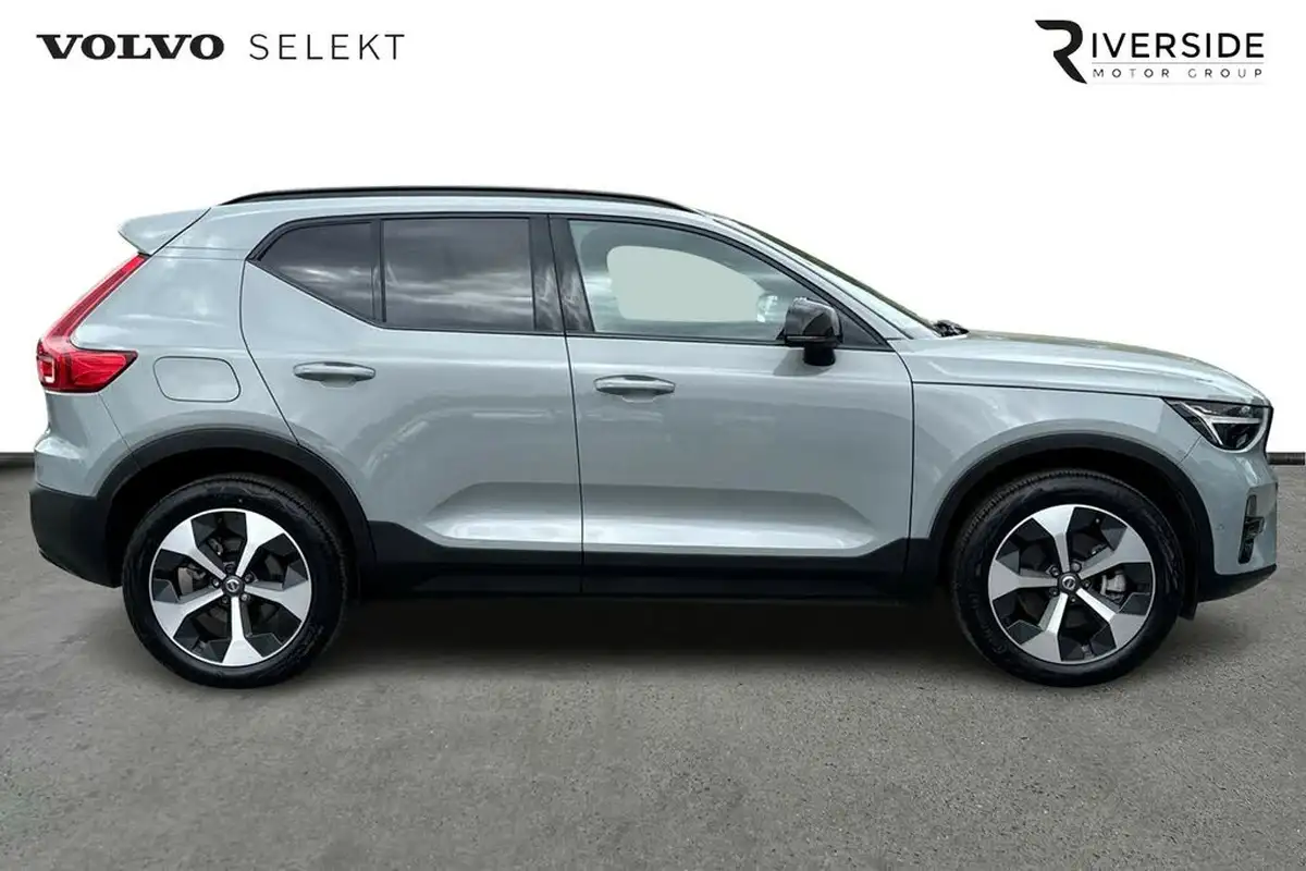 2024-volvo-xc40-20-b3-plus-big-3