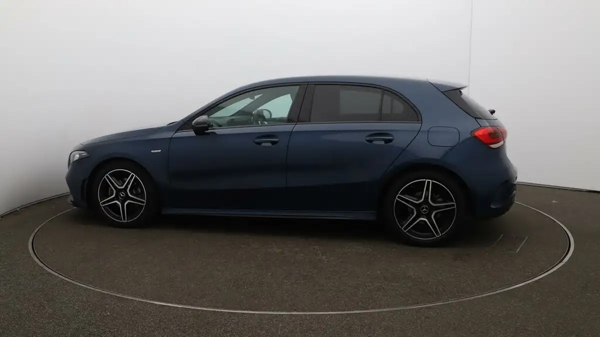 2022-mercedes-benz-a-class-13-a180-amg-line-executive-edition-hatchback-5d-7g-dct-big-49