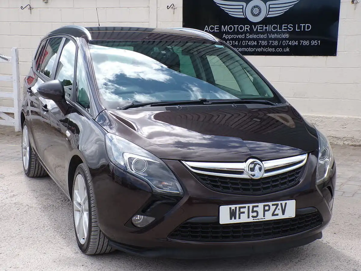 2015-vauxhall-zafira-tourer-14i-16v-turbo-sri-leather-pk-big-1