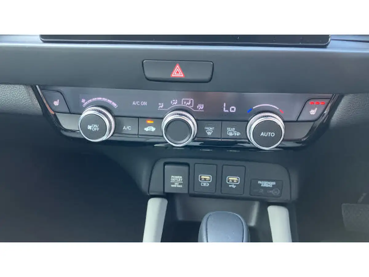 2020-honda-jazz-15-i-mmd-ex-big-26