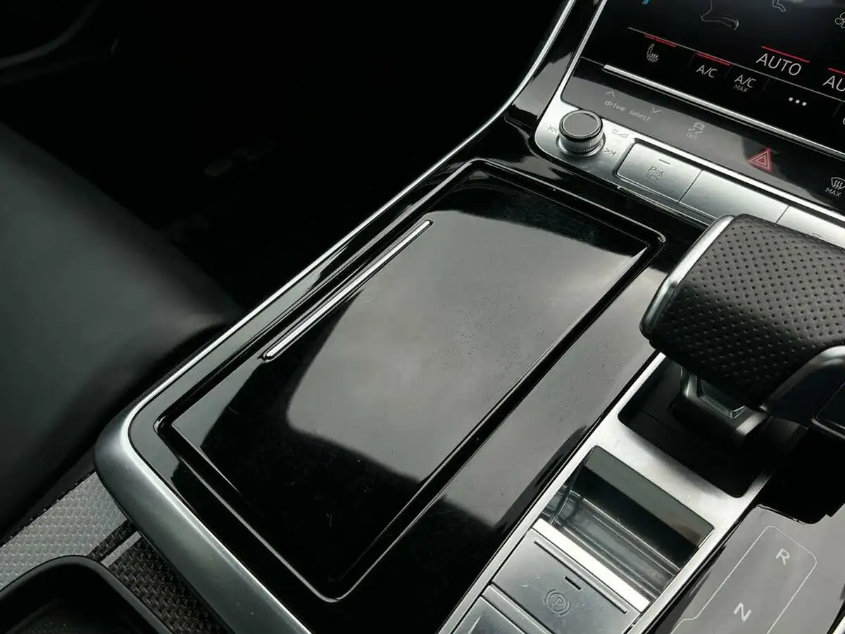 2020-audi-sq8-40tdi-big-66