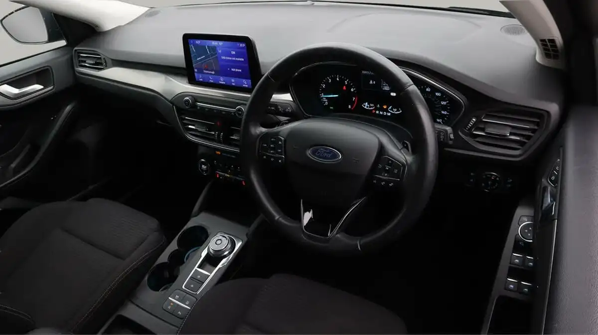 2020-ford-focus-10t-titanium-hatchback-auto-big-9