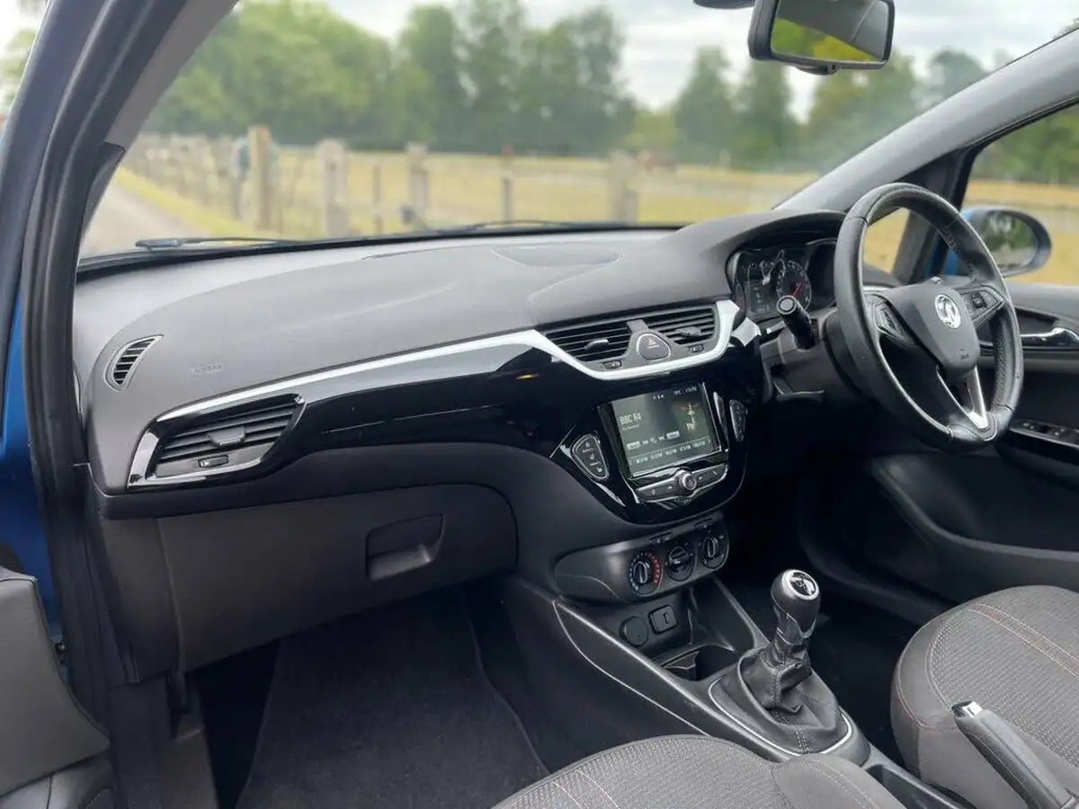 2019-vauxhall-corsa-14i-griffin-75ps-3d-big-21
