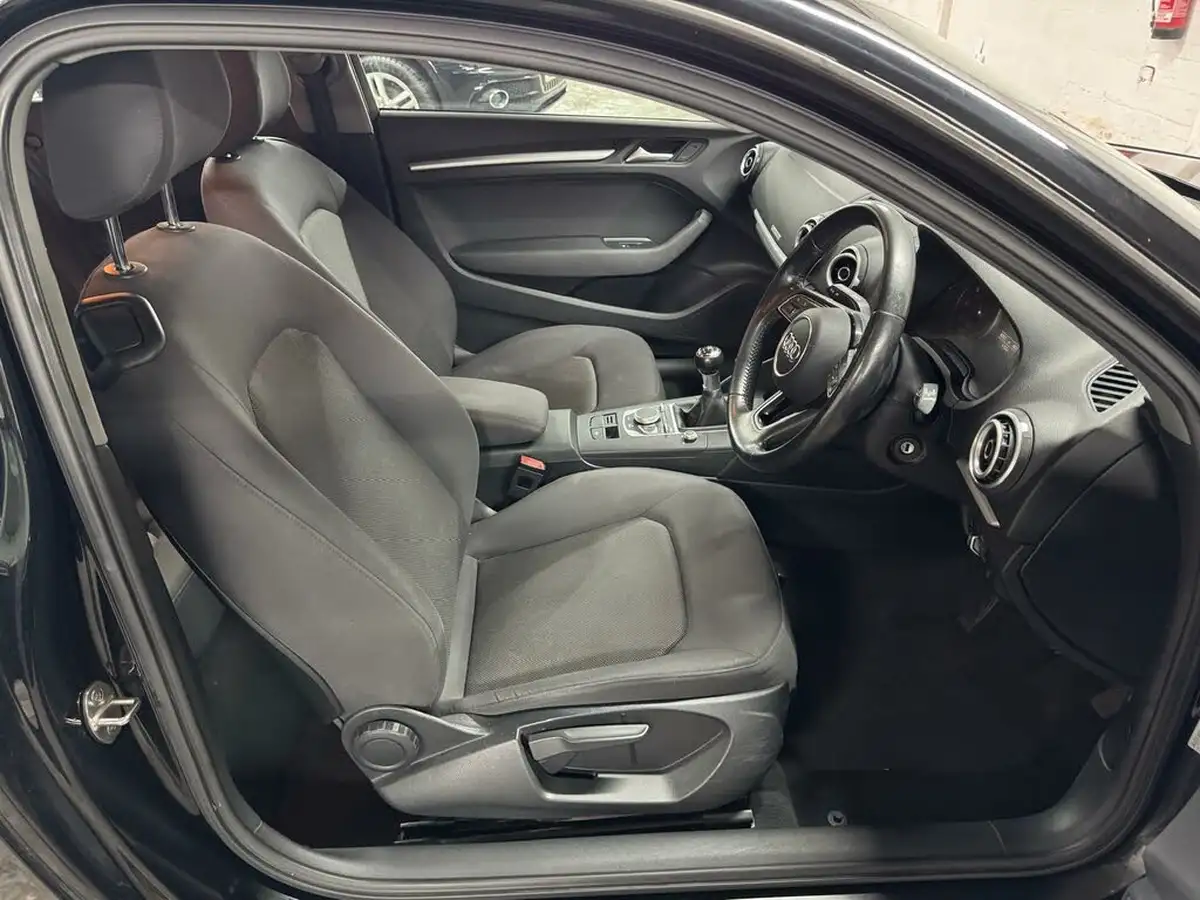 2016-audi-a3-10-tfsi-se-hatchback-3d-big-49