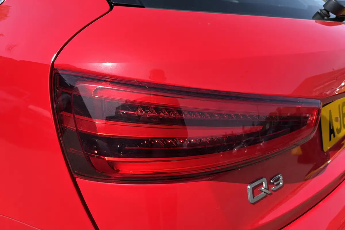 2014-audi-q3-20-quattro-s-line-169ps-tronic-big-27