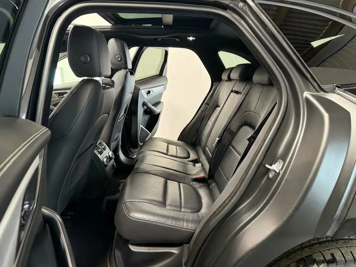 2021-jaguar-f-pace-20-d200-r-dynamic-se-mhev-big-33