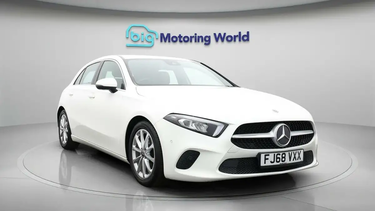 2018-mercedes-benz-a-class-13-a200-sport-executivess-hatchback-5d-7g-dct-big-0