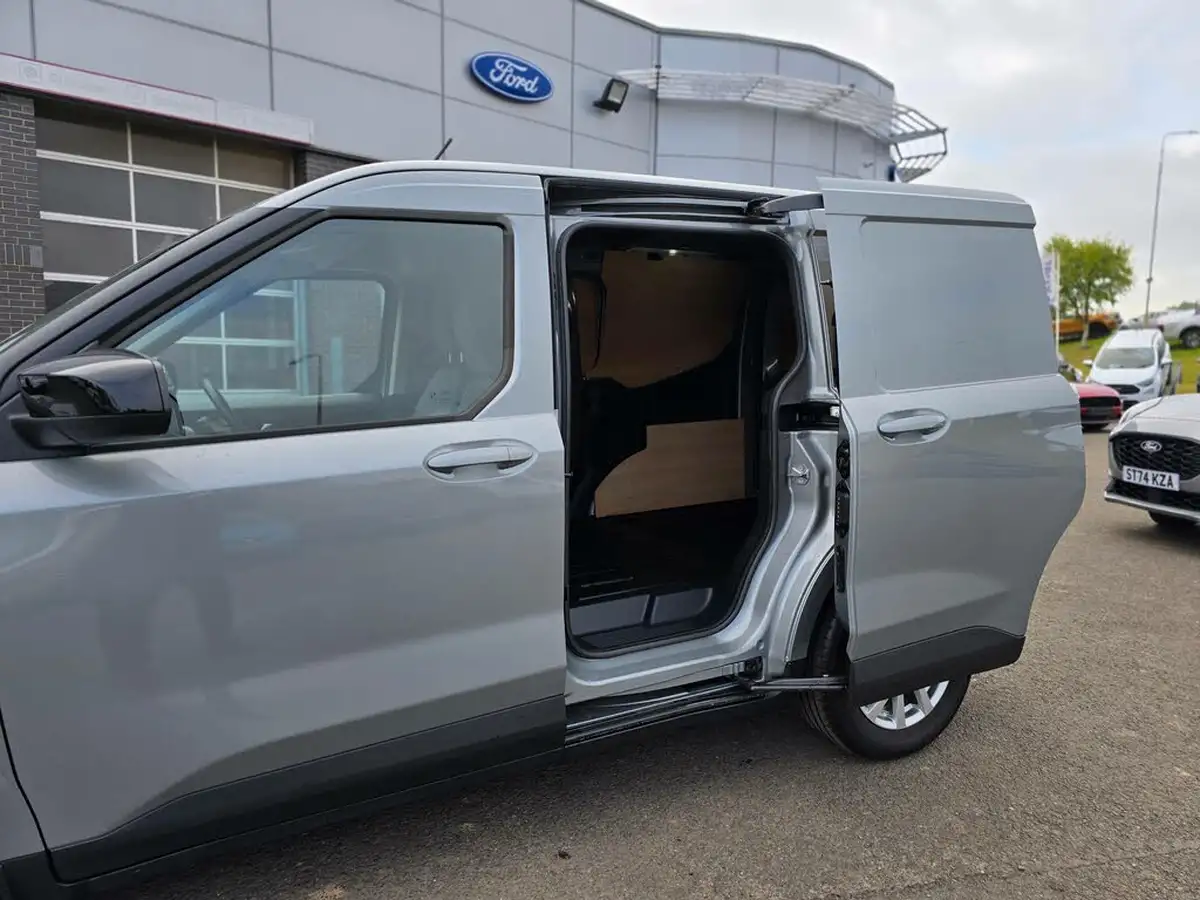 2024-ford-transit-courier-10t-limited-ecoboost-125pseu6d-auto-big-11