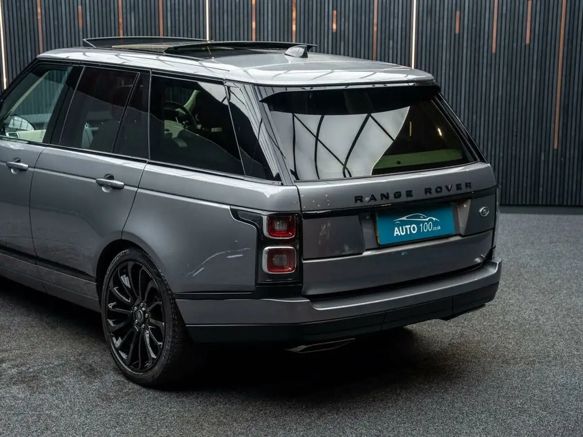 2021-land-rover-range-rover-30-d300-westminster-big-18