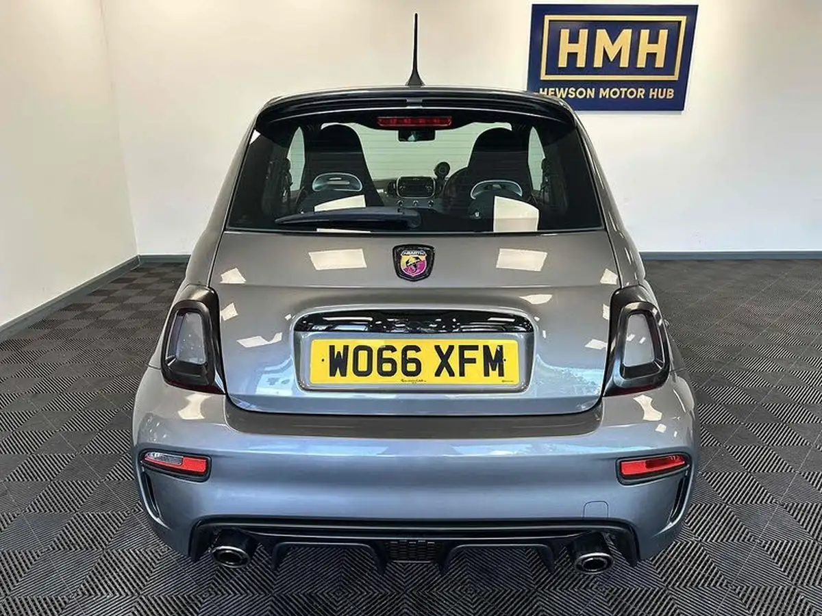 2017-abarth-595-14-tjet-big-5