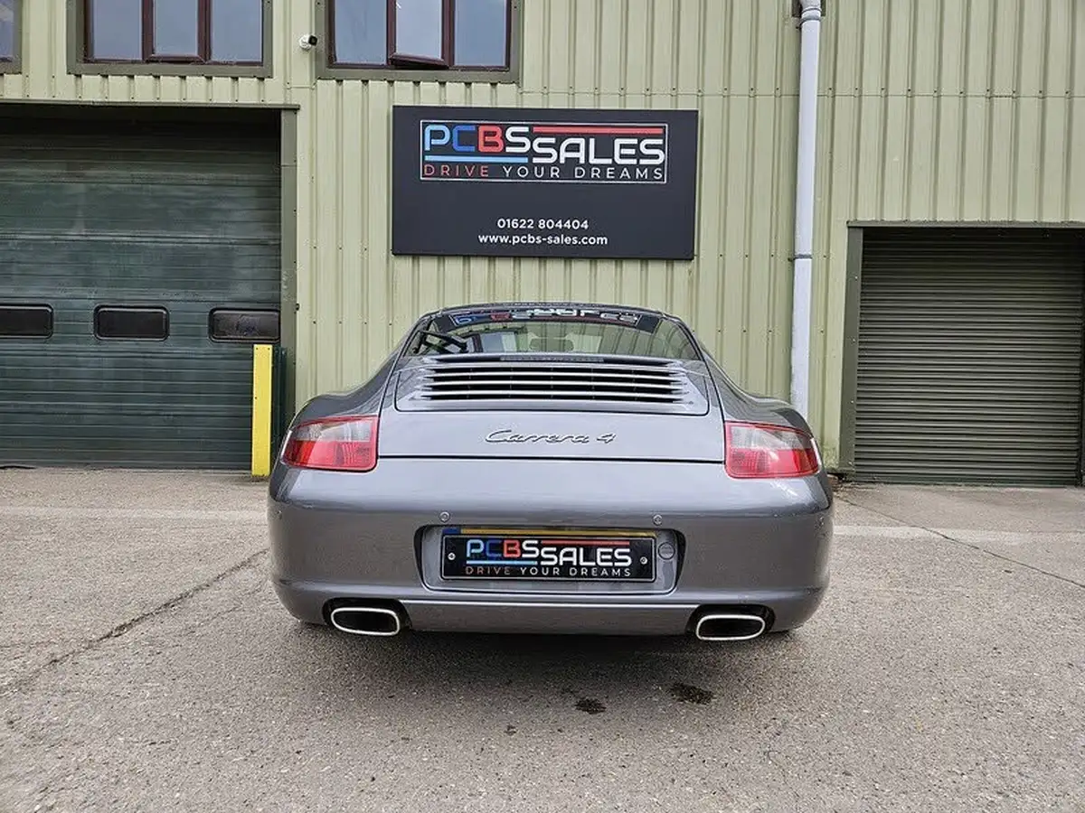 2007-porsche-911-36-carrera-4-coupe-big-6
