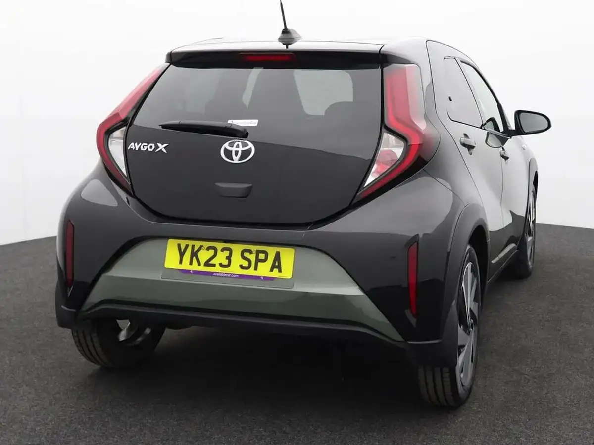 2023-toyota-aygo-x-10-vvt-i-edge-big-5