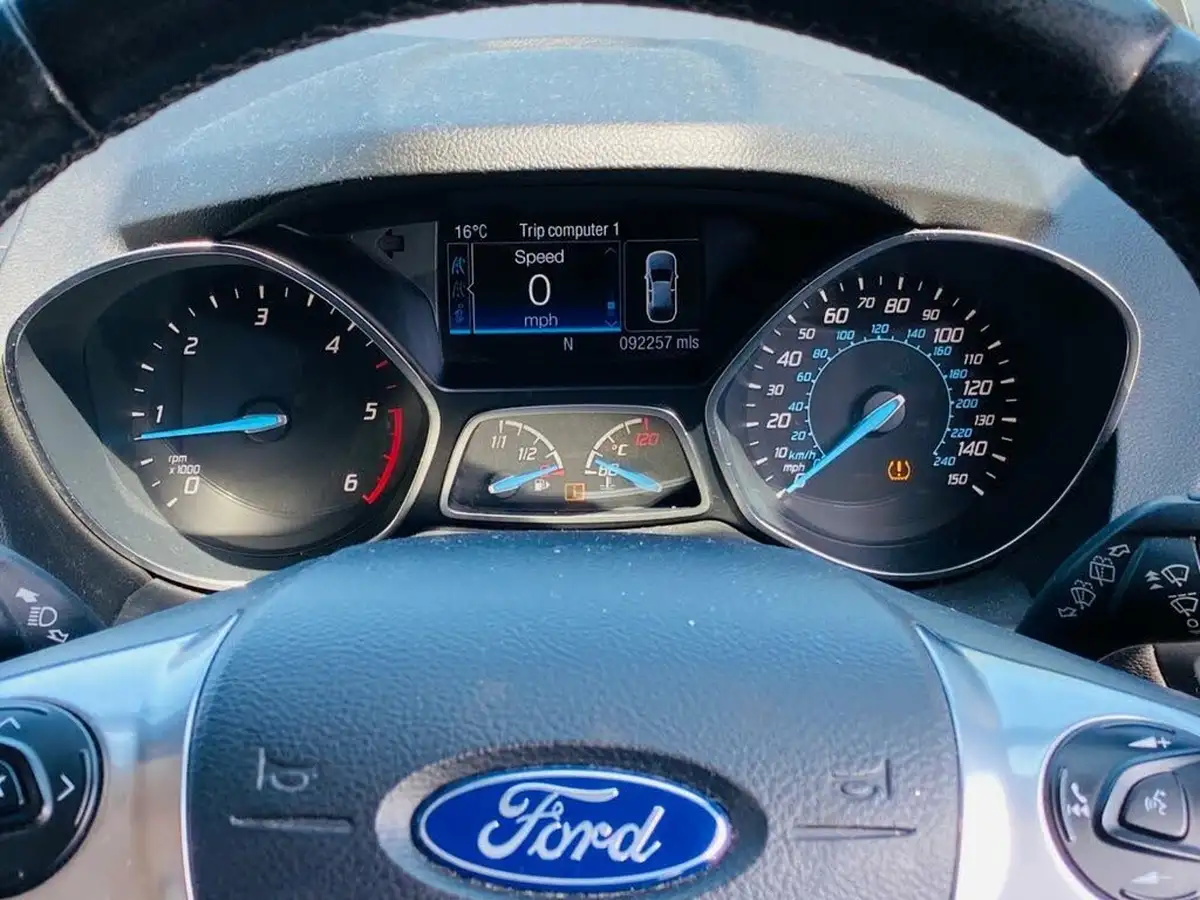 2016-ford-kuga-20tdci-titanium-150ps-big-12
