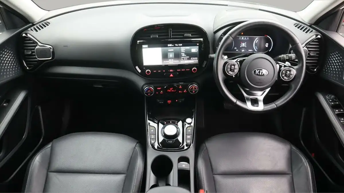 2021-kia-soul-ev-first-edition-big-13