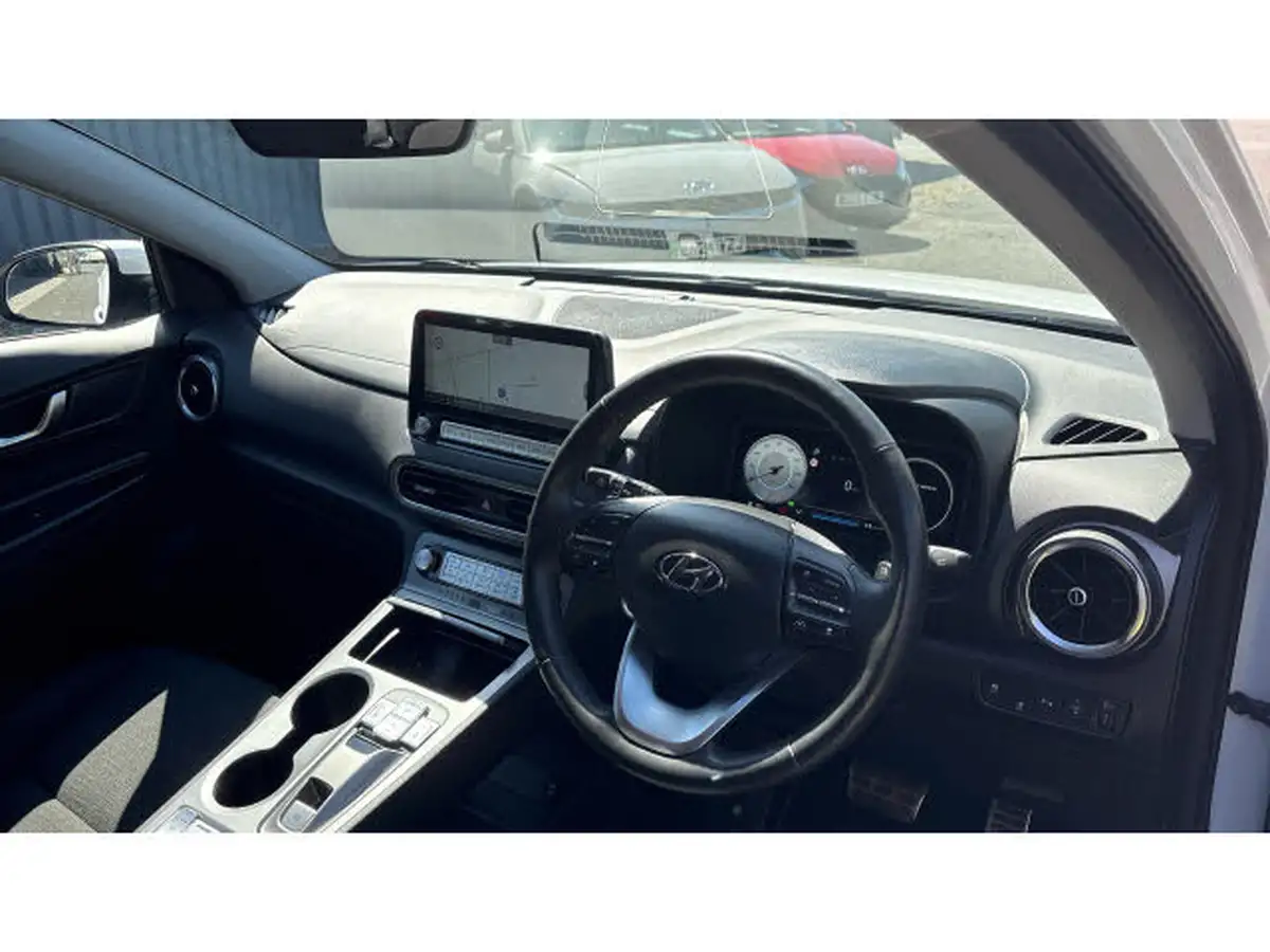 2022-hyundai-kona-e-premium-204ps-64kwh-7kw-obc-big-10