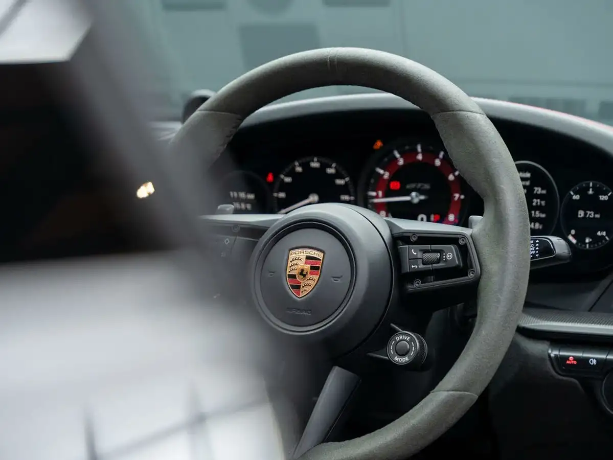 2022-porsche-911-30-carrera-gts-coupe-pdk-big-36