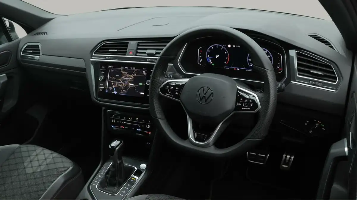 2021-volkswagen-tiguan-15-tsi-r-line-big-9
