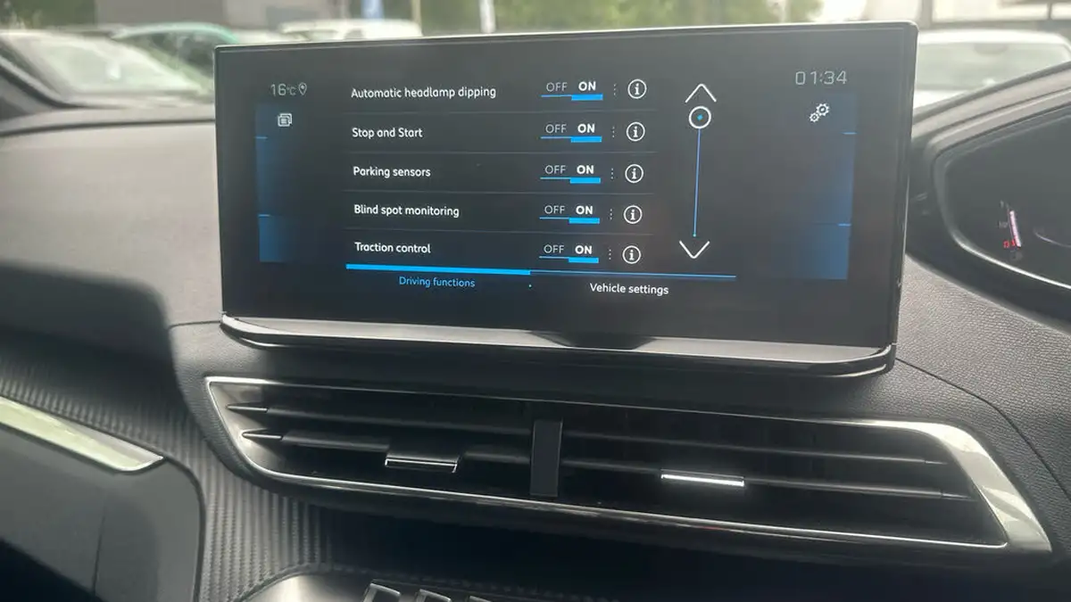 2024-peugeot-3008-suv-12-puretech-allure-130bhp-ss-eat8-big-29