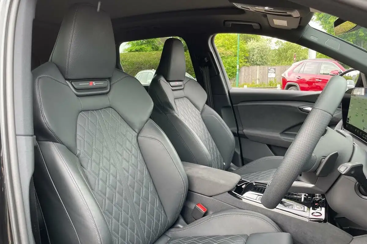 2024-audi-sq6-e-tron-e-edition-1-suv-big-22