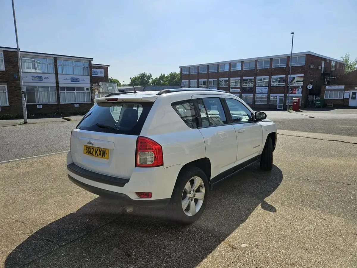2012-jeep-compass-20-sport-big-6