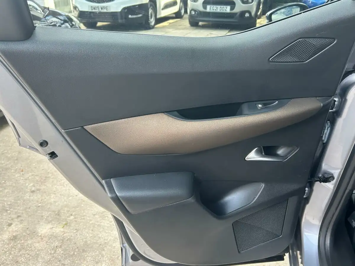 2019-ds-ds-3-crossback-12-puretech-prestige-155ps-eat8-big-21