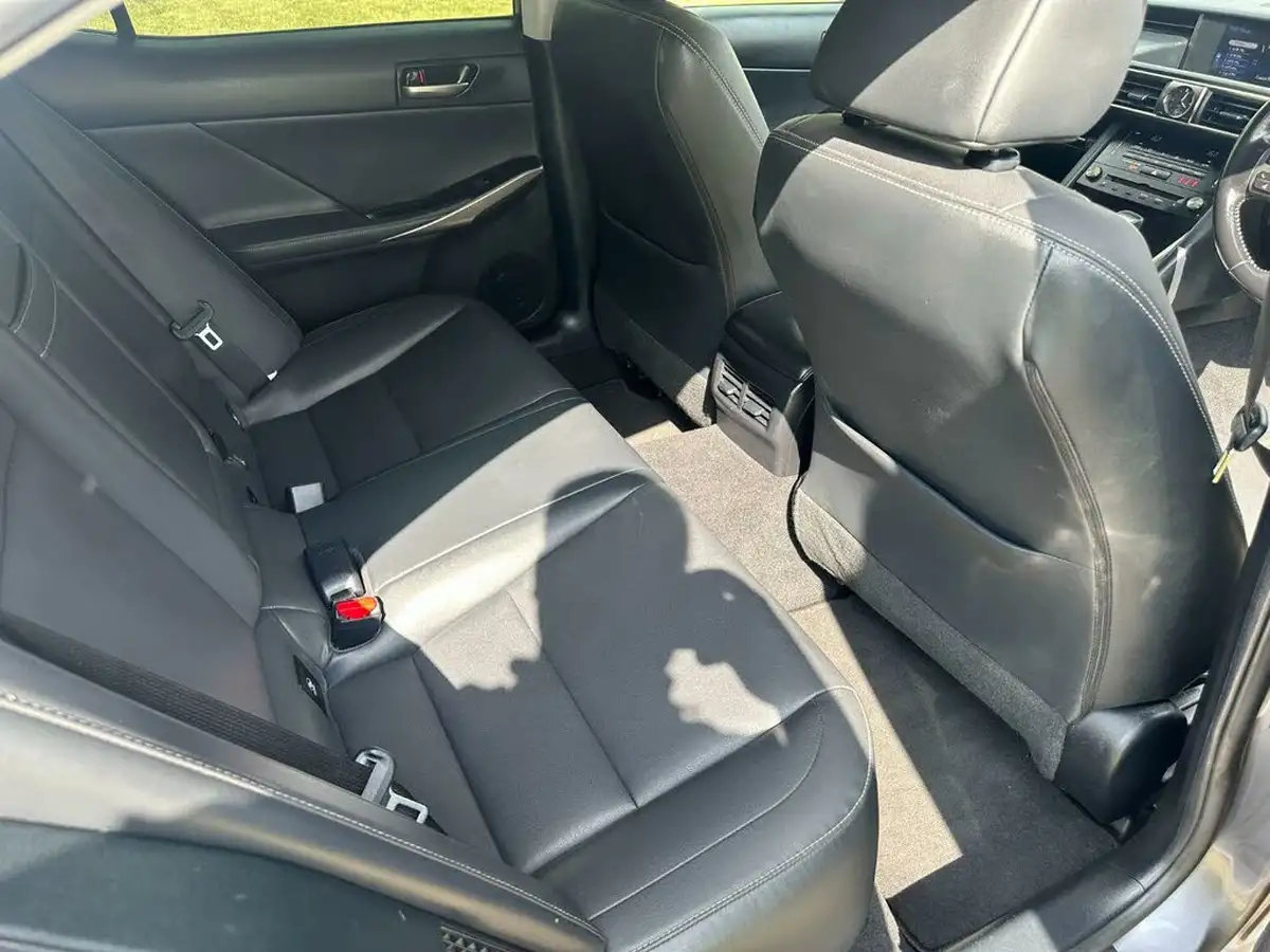 2018-lexus-is-300h-25-executive-edition-lexus-navigation-big-10