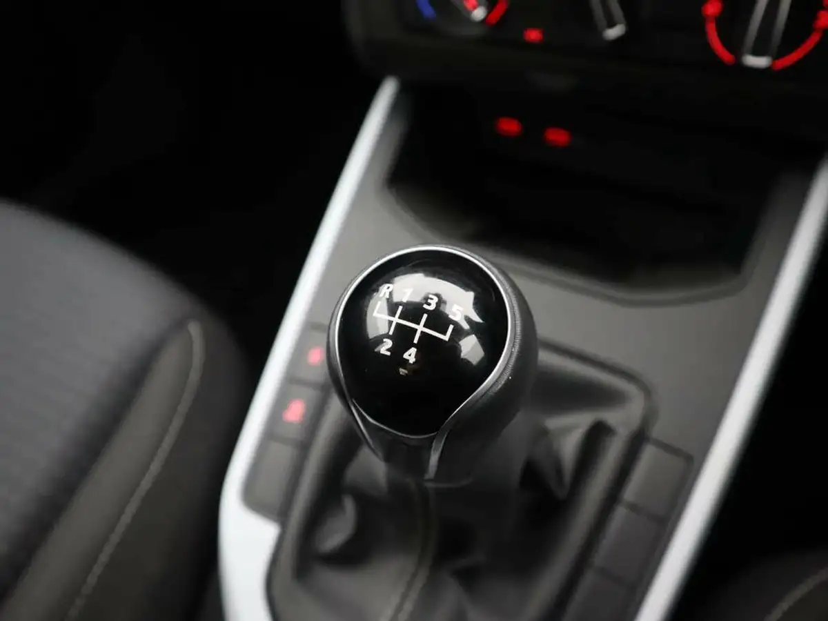 2022-seat-arona-10-tsi-evo-se-technology-big-30