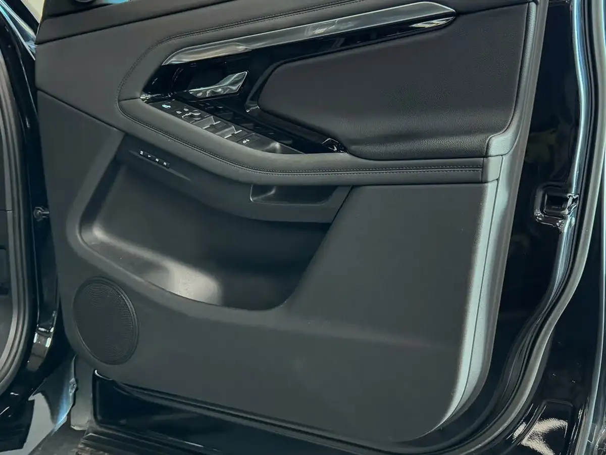 2021-land-rover-range-rover-evoque-20-d200-r-dynamic-se-big-25