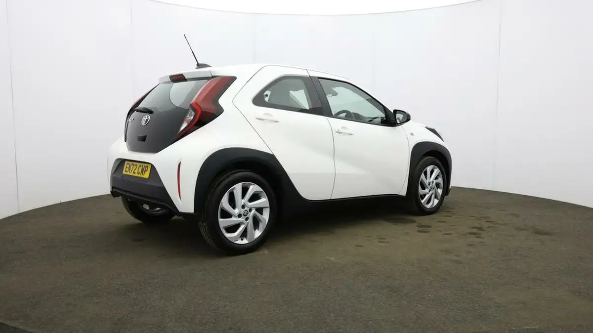 2023-toyota-aygo-x-10-vvt-i-pure-cvt-big-57