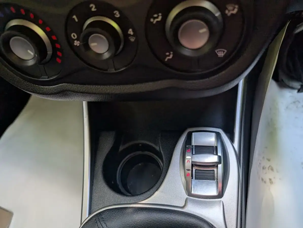 2019-alfa-romeo-mito-09-big-11