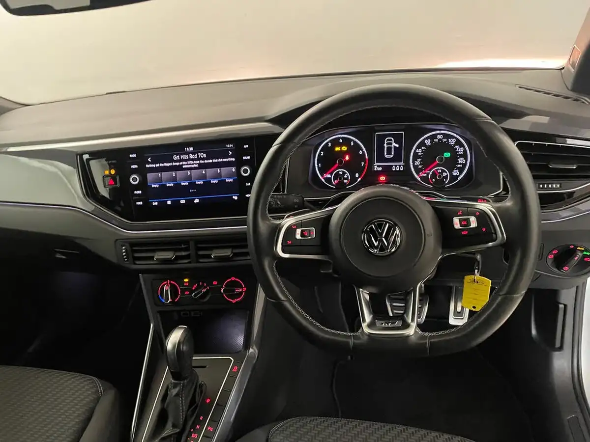 2020-volkswagen-polo-10-tsi-r-line-115ps-dsg-big-19