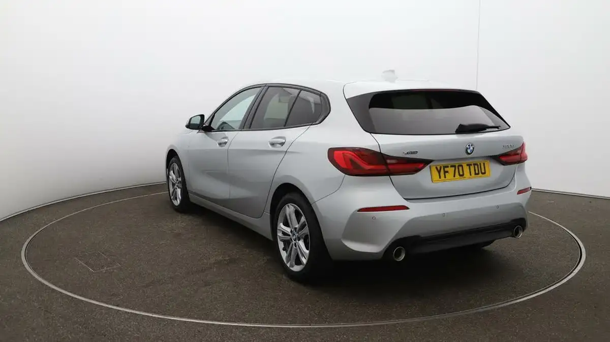2020-bmw-1-series-big-54
