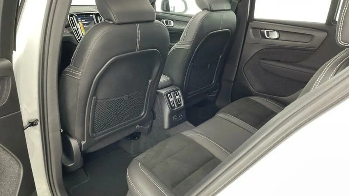 2022-volvo-xc40-15-t5-r-design-pro-big-36