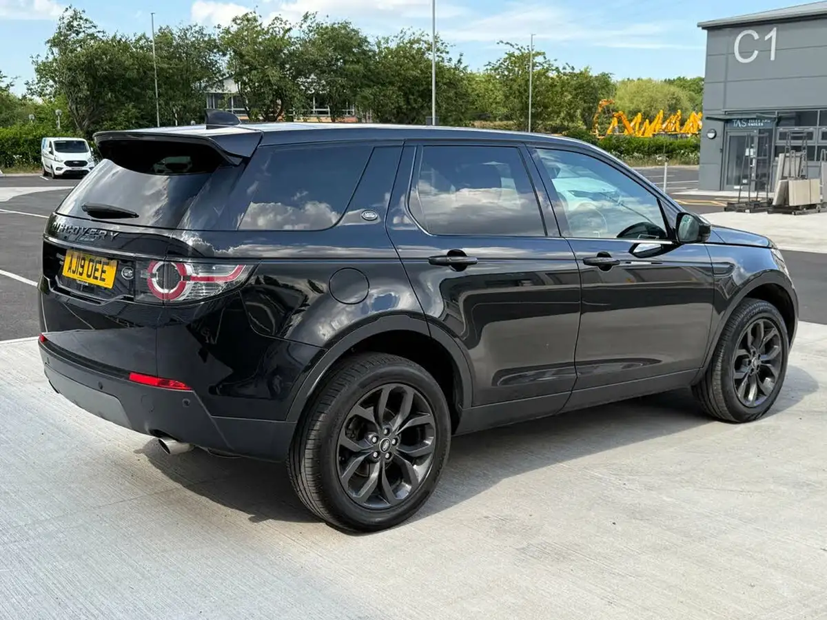 2019-land-rover-discovery-sport-20td4-landmark-big-15