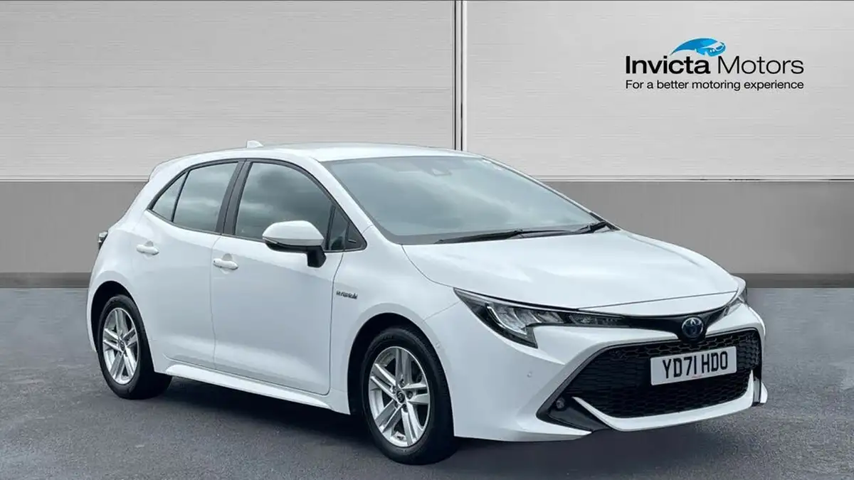 2021-toyota-corolla-18-vvt-i-icon-tech-spare-wheel-hatchback-5d-big-0