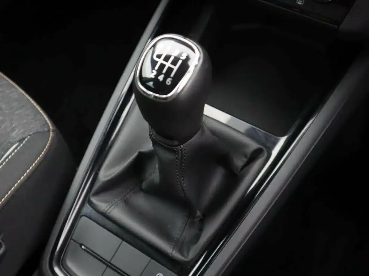 2020-skoda-kamiq-10-tsi-se-l-115ps-big-55