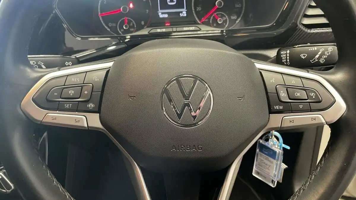 2022-volkswagen-t-cross-10-tsi-black-edition-110ps-big-19