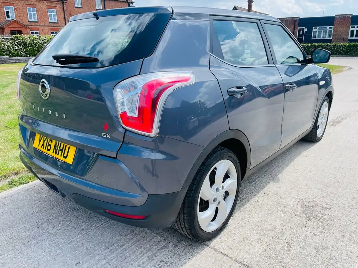 2016-kgm-ssangyong-tivoli-16-ex-big-13