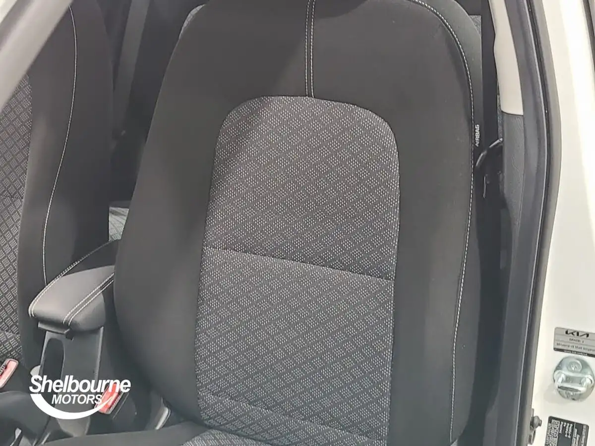 2024-kia-picanto-10-2-big-40