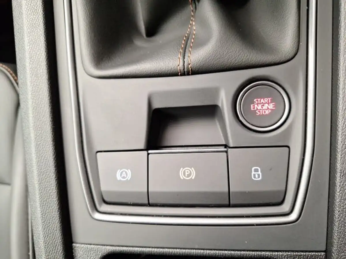 2024-cupra-formentor-15-tsi-v2-big-18