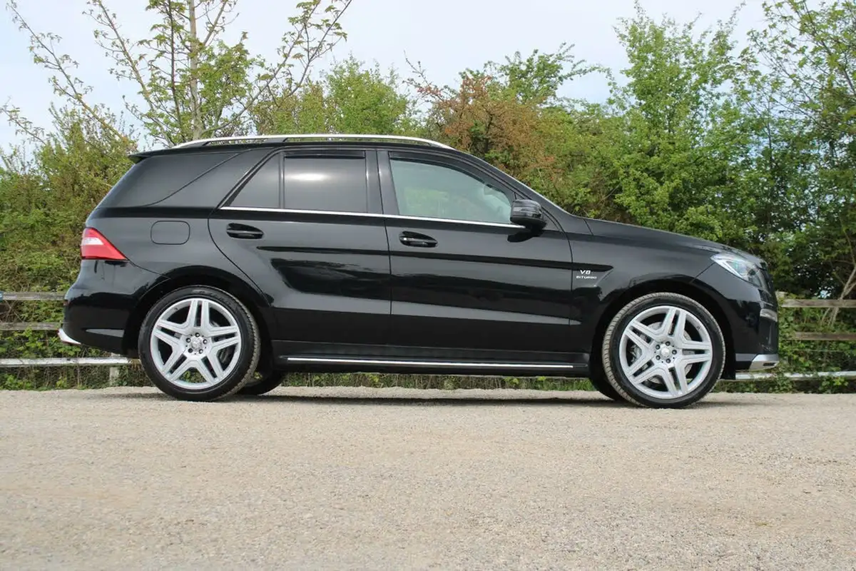 2014-mercedes-benz-m-class-55-ml63-amg-518bhp-speedshift-plus-7g-tronic-big-1