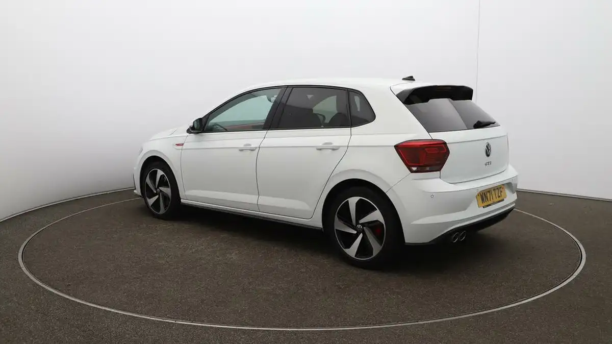 2021-volkswagen-polo-20-tsi-gti-207ps-big-61