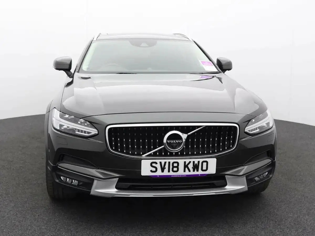 2018-volvo-v90-20td-d5-cross-country-pro-awd-big-1