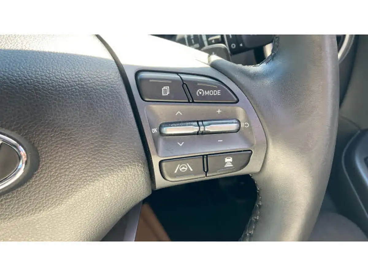 2023-hyundai-kona-16-gdi-ultimate-big-38
