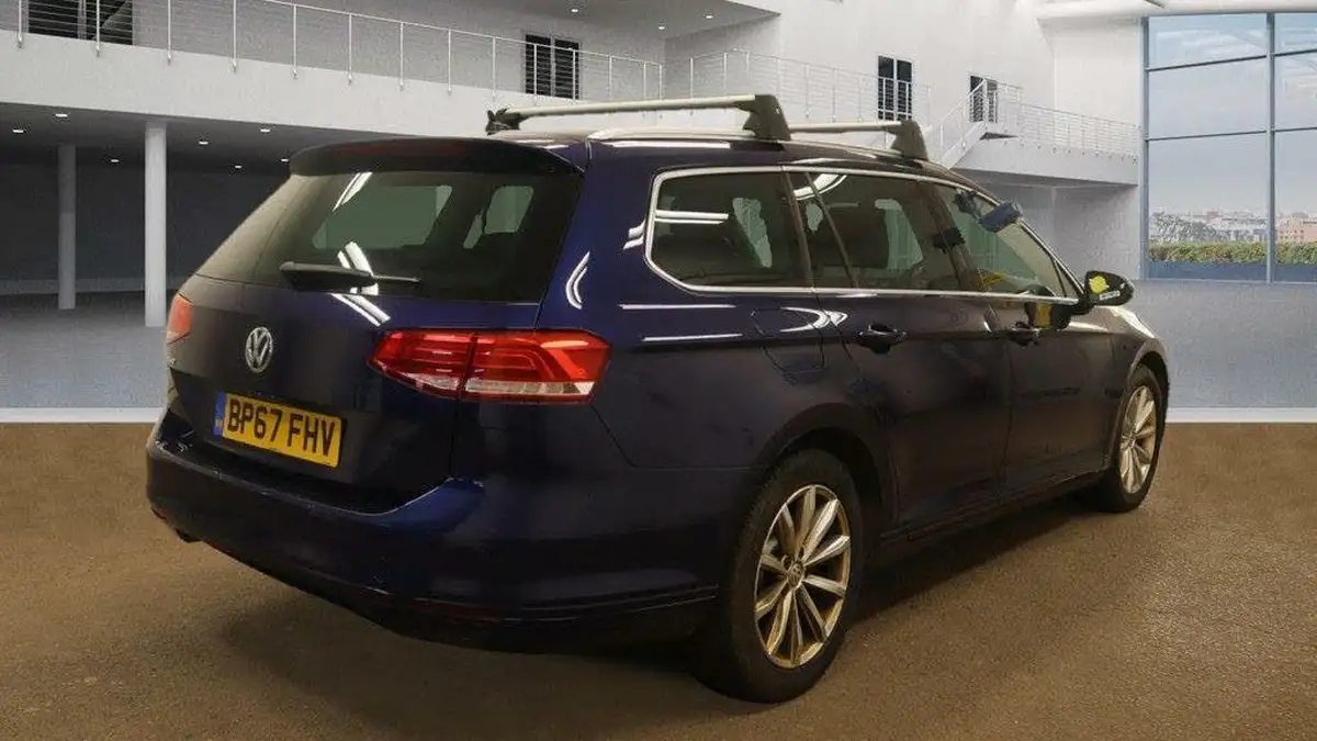2018-volkswagen-passat-16tdi-se-business-estate-5d-dsg-big-3