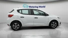 2022-dacia-sandero-10-sce-essential-small-8