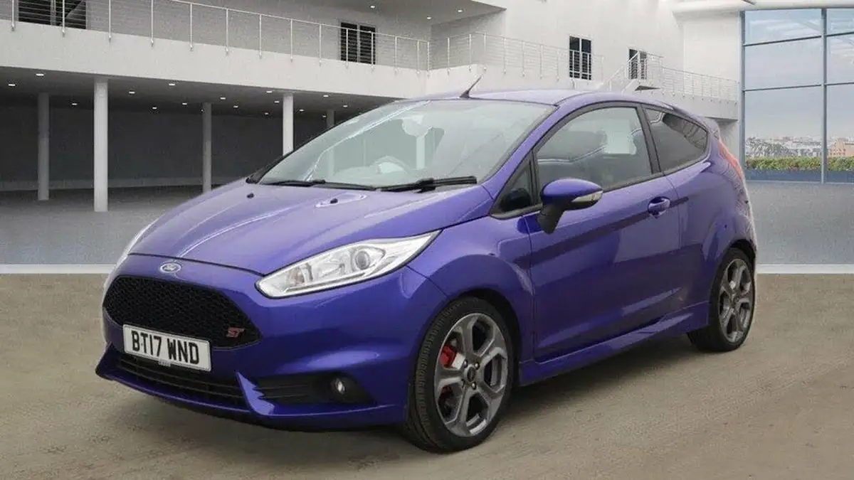 2017-ford-fiesta-16-st-2-3d-big-2