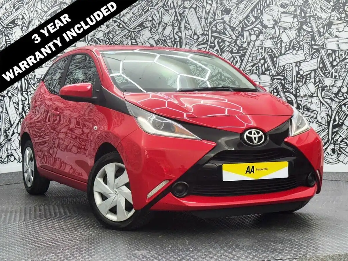 2018-toyota-aygo-10-vvt-i-x-play-71bhp-5d-big-0