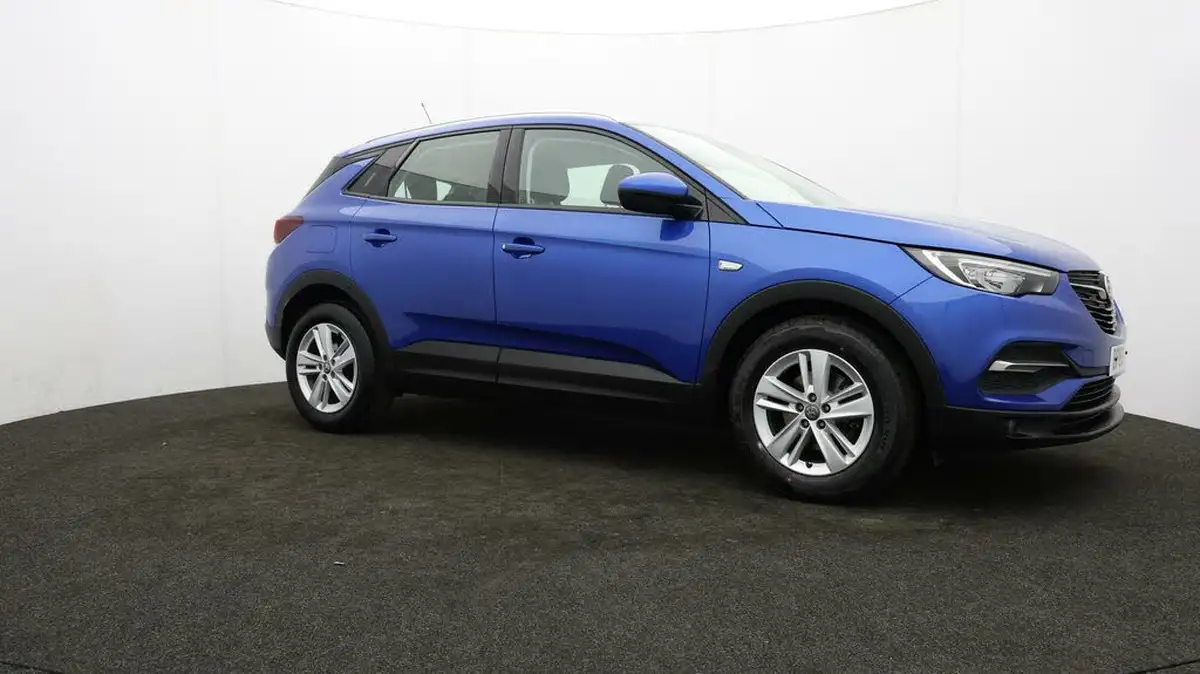 2020-vauxhall-grandland-x-15td-se-big-42